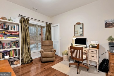 LOCATED WITHIN MINUTES TO THE MURRAY'S COVE BOAT RAMP FOR LAKE - photo 40