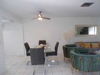 Welcome to this charming villa in Cresthaven Villas Condo 19 - photo 6