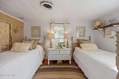 Charming historic home in the heart of Belhaven, full of - photo 41