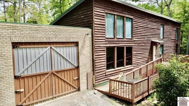 **Unique Lakeside Retreat in Kuttawa!** Discover one of the most - photo 47