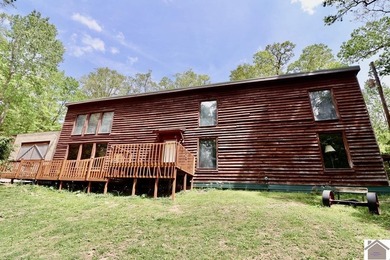 **Unique Lakeside Retreat in Kuttawa!** Discover one of the most - photo 48