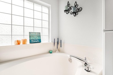 This beautiful and well-maintained 4-bedroom, 2.5-bath home is - photo 22