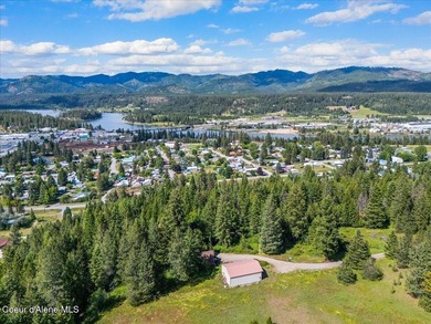 Opportunity awaits in Oldtown! Situated on a generous lot in a - photo 3