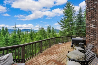 Opportunity awaits in Oldtown! Situated on a generous lot in a - photo 5