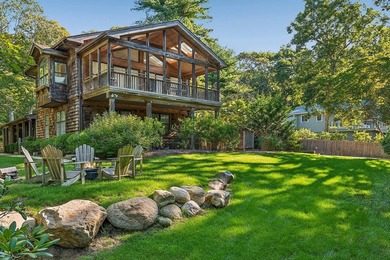 Beautifully renovated home in the desirable waterfront community - photo 1
