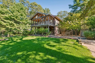 Beautifully renovated home in the desirable waterfront community - photo 2