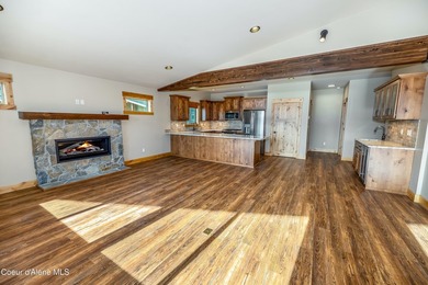 Unit B13 offers 2,062 sq ft of comfortable, well-designed living - photo 2