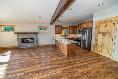 Unit B13 offers 2,062 sq ft of comfortable, well-designed living - photo 4