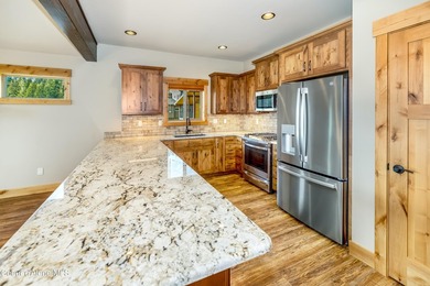 Unit B13 offers 2,062 sq ft of comfortable, well-designed living - photo 5