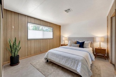 Welcome home to this beautifully updated 3 bedroom, 2 bathroom - photo 6