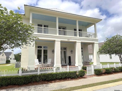 Stunning with a true stately presence, this beautifully designed - photo 28
