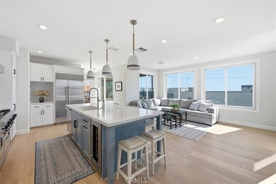 LOCATED JUST FOUR HOUSES FROM THE STRAND, this beautifully - photo 17