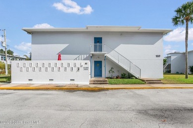 (private lake, pond, coastal) Home For Sale in Merritt Island Florida