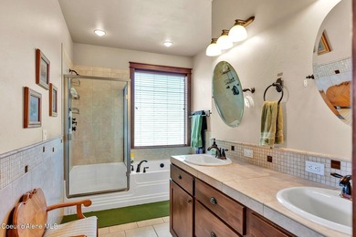Welcome to Radiant Lake Living! Located in the highly desirable - photo 29