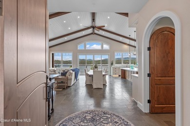 Experience life at the water's edge on one of Hayden Lake's most - photo 10