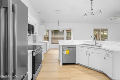 Perfectly landscaped and exterior freshly painted located in a - photo 12