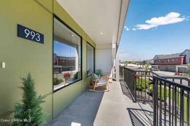 $15,000 limited builder incentive! Enjoy a low-maintenance - photo 3