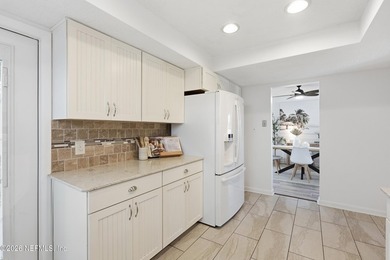 MAIN HOUSE + GUEST HOUSE - Perfect for multigenerational living - photo 15