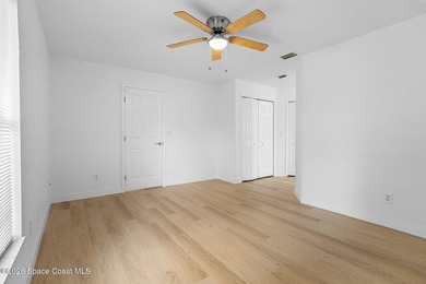 Perfectly landscaped and exterior freshly painted located in a - photo 18