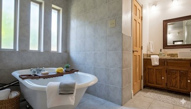 Charming Richardson Home with tons of potential in this spacious - photo 20