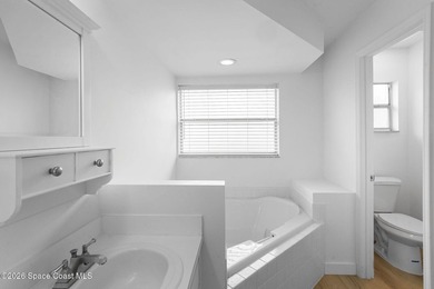 Perfectly landscaped and exterior freshly painted located in a - photo 20