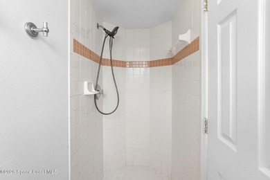 Perfectly landscaped and exterior freshly painted located in a - photo 21