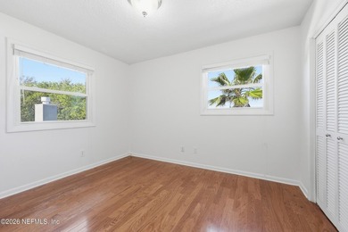 MAIN HOUSE + GUEST HOUSE - Perfect for multigenerational living - photo 27