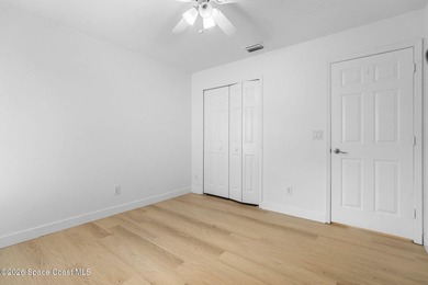 Perfectly landscaped and exterior freshly painted located in a - photo 27