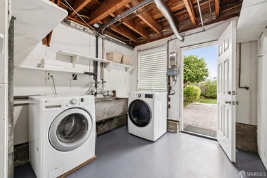 Introducing 1727 31st Avenue. This move-in ready designer home - photo 30