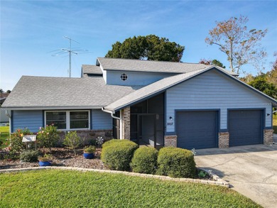 Lake Eustis Home For Sale in Tavares Florida