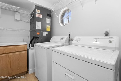 Perfectly landscaped and exterior freshly painted located in a - photo 32