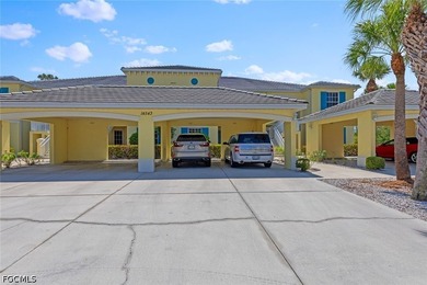 This exquisite ground level condominium features 2 bedrooms and - photo 33