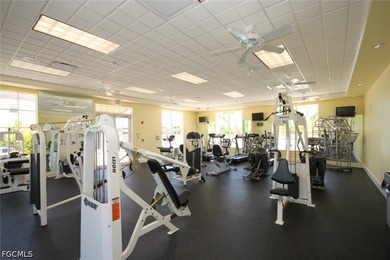 This exquisite ground level condominium features 2 bedrooms and - photo 38