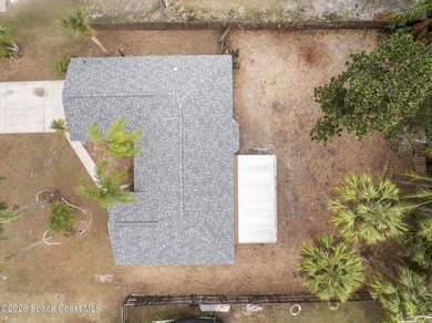 Perfectly landscaped and exterior freshly painted located in a - photo 46