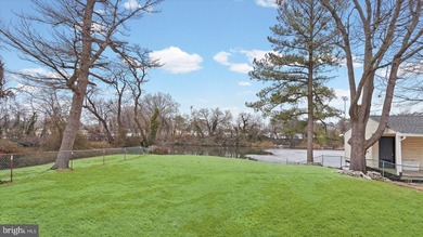MOTIVATED SELLER; Modern waterfront living meets everyday - photo 9