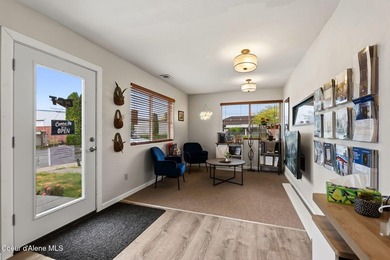 Excellent mixed-use investment opportunity featuring a - photo 10