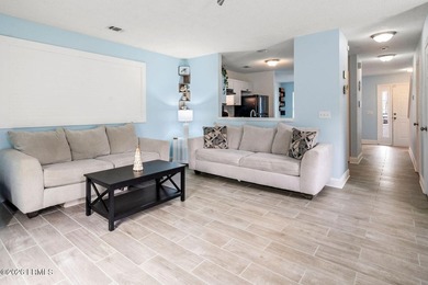 Fabulous features set this Brookshire model apart! This end-unit - photo 11