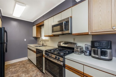 Live, Play And Commute **Bay Terrace Vicinity** *ORIGINALLY A - photo 11