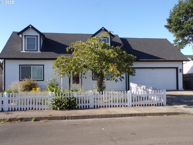 Willamette River - Clackamas County Home For Sale in Salem Oregon