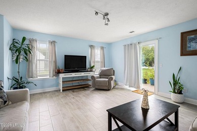 Fabulous features set this Brookshire model apart! This end-unit - photo 13