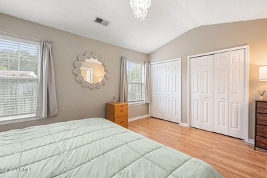 Fabulous features set this Brookshire model apart! This end-unit - photo 15
