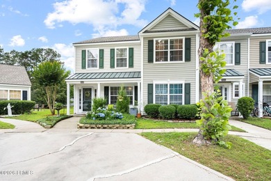 Fabulous features set this Brookshire model apart! This end-unit - photo 29