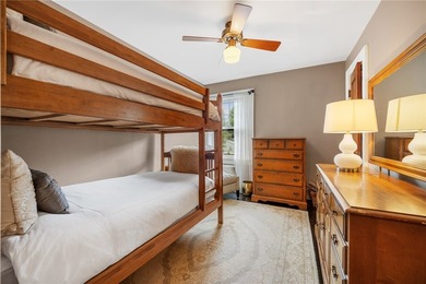 Craftsman charm meets today's modern updates! This beautifully - photo 40