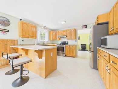 Built in 2005, that makes this 3 Bedroom/2 full bath home - photo 10