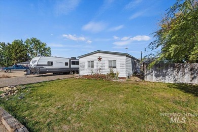 Spacious 3-Bedroom, 2-Bath Manufactured Home on Owned Land - No
