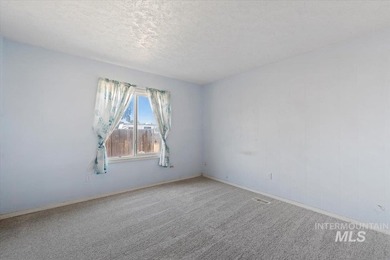 Spacious 3-Bedroom, 2-Bath Manufactured Home on Owned Land - No