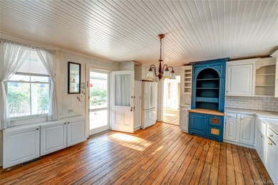 Timeless Springville Charm Near Smiths Creek Step back in time - photo 11