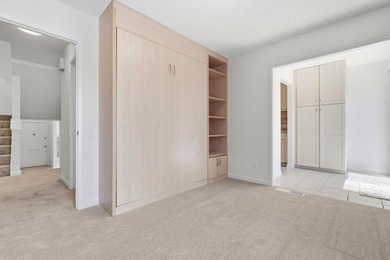 Just Reduced $100,000!!! Light and bright Seascape townhouse in - photo 21