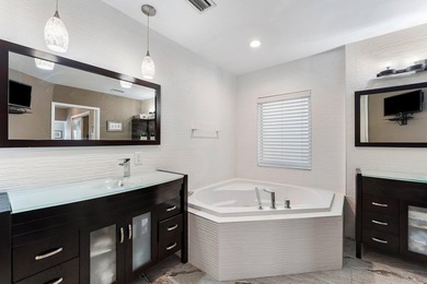 Beautifully remodeled waterfront home in sought-after Camino - photo 23