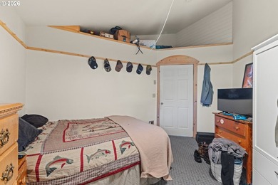 Rare opportunity to own a truly custom and charming duplex in a - photo 24